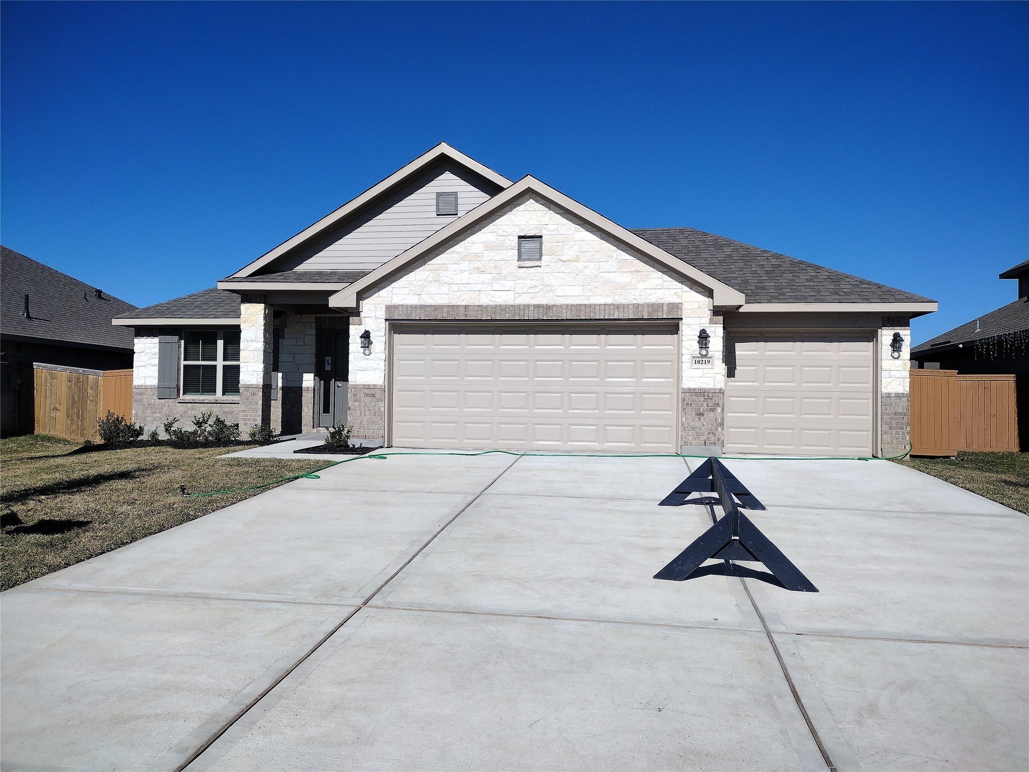 10219 Whitney Reach Drive Rosharon TX 77583