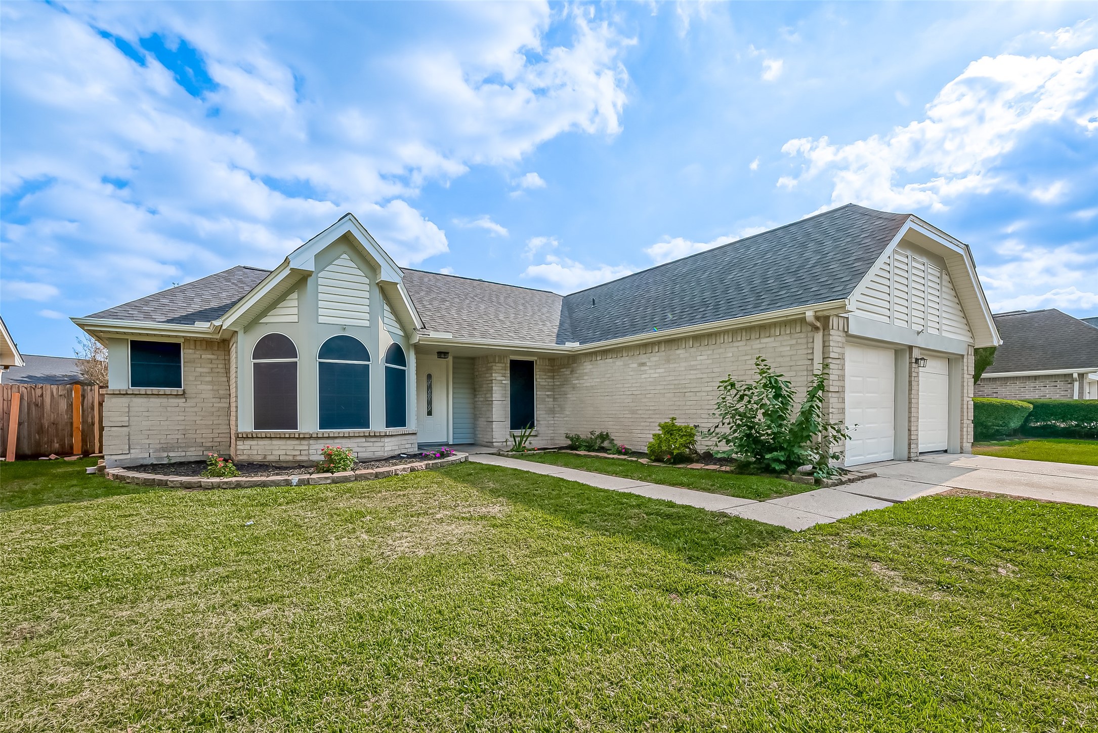 707 Regency Court Friendswood TX 77546