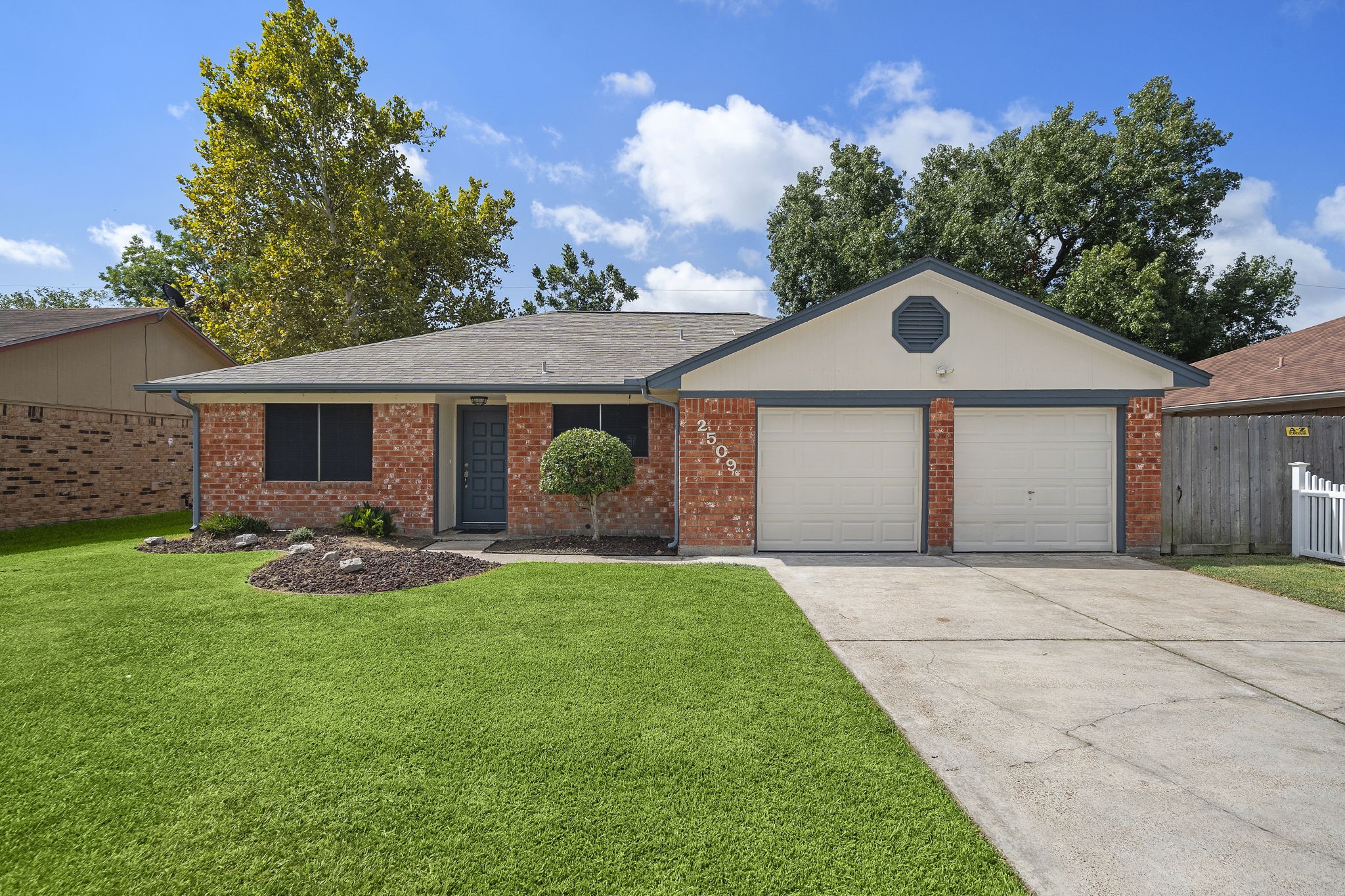 2509 33rd Avenue N Texas City TX 77590