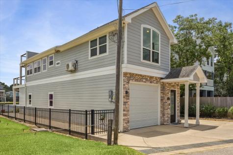 2114 Fenwood Street League City TX 77565