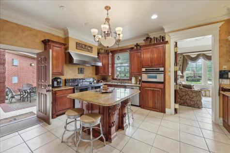 7510 Shadow Creek Drive Beaumont TX 77707