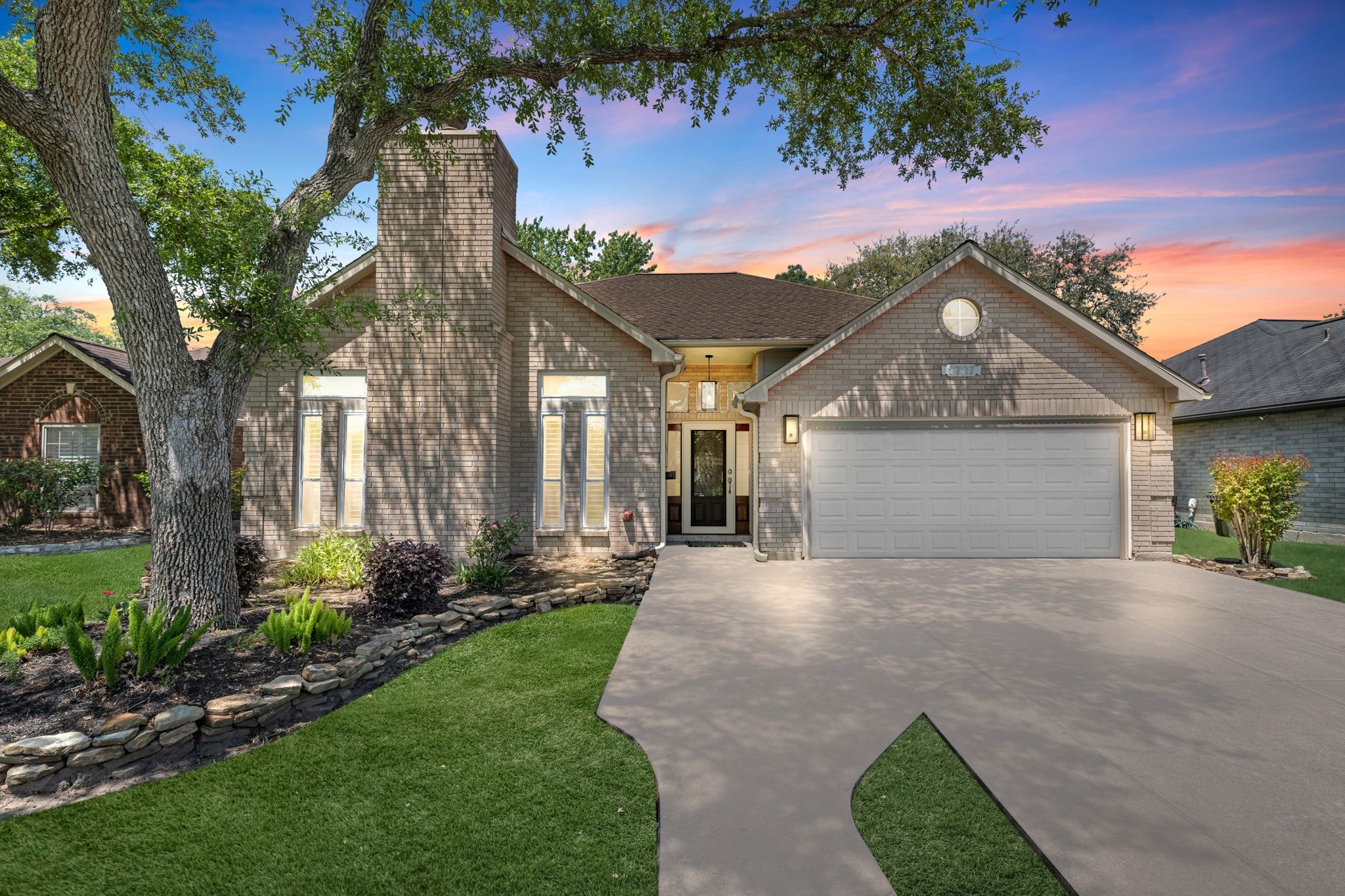 2727 Breezy Pines Lane Pearland TX 77584