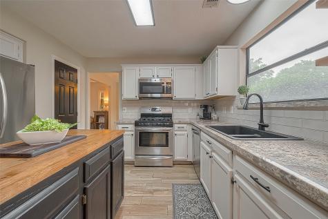 4530 Silverlake Drive Sugar Land TX 77479