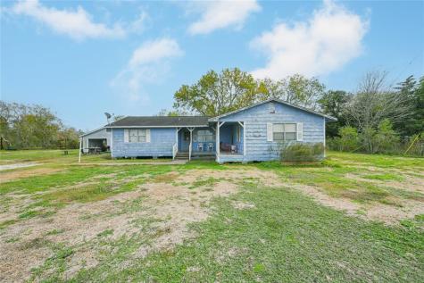 2143 County Road 160 Alvin TX 77511