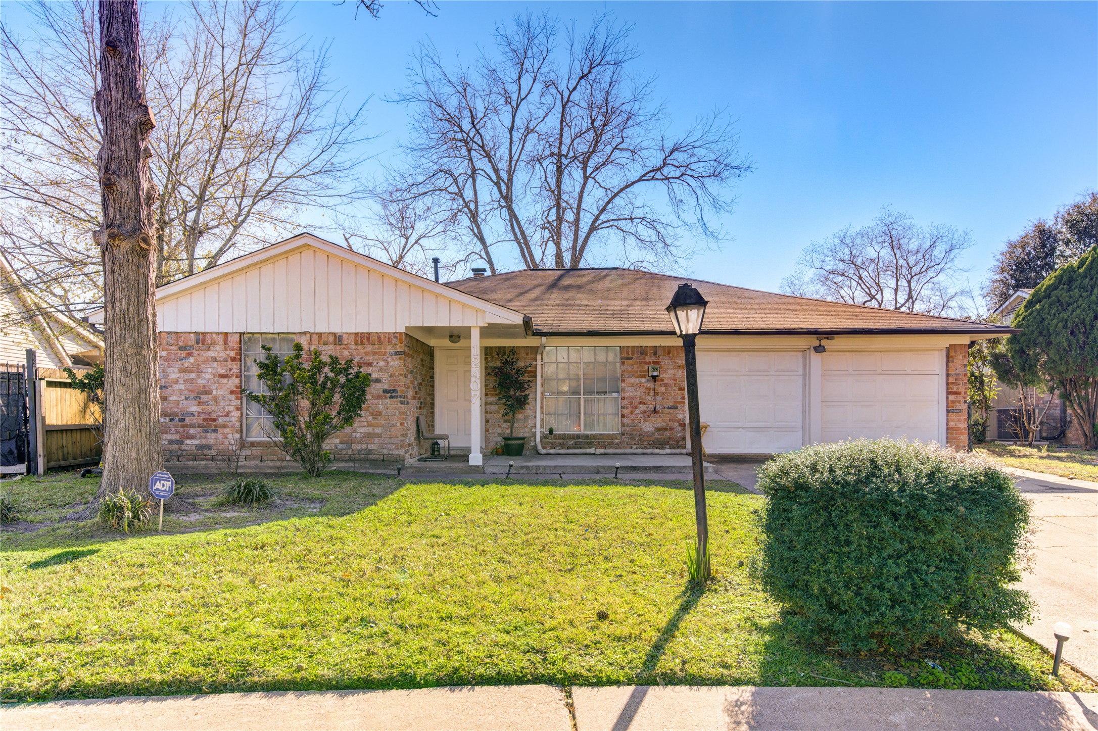 12407 Huntington Field Drive Houston TX 77099