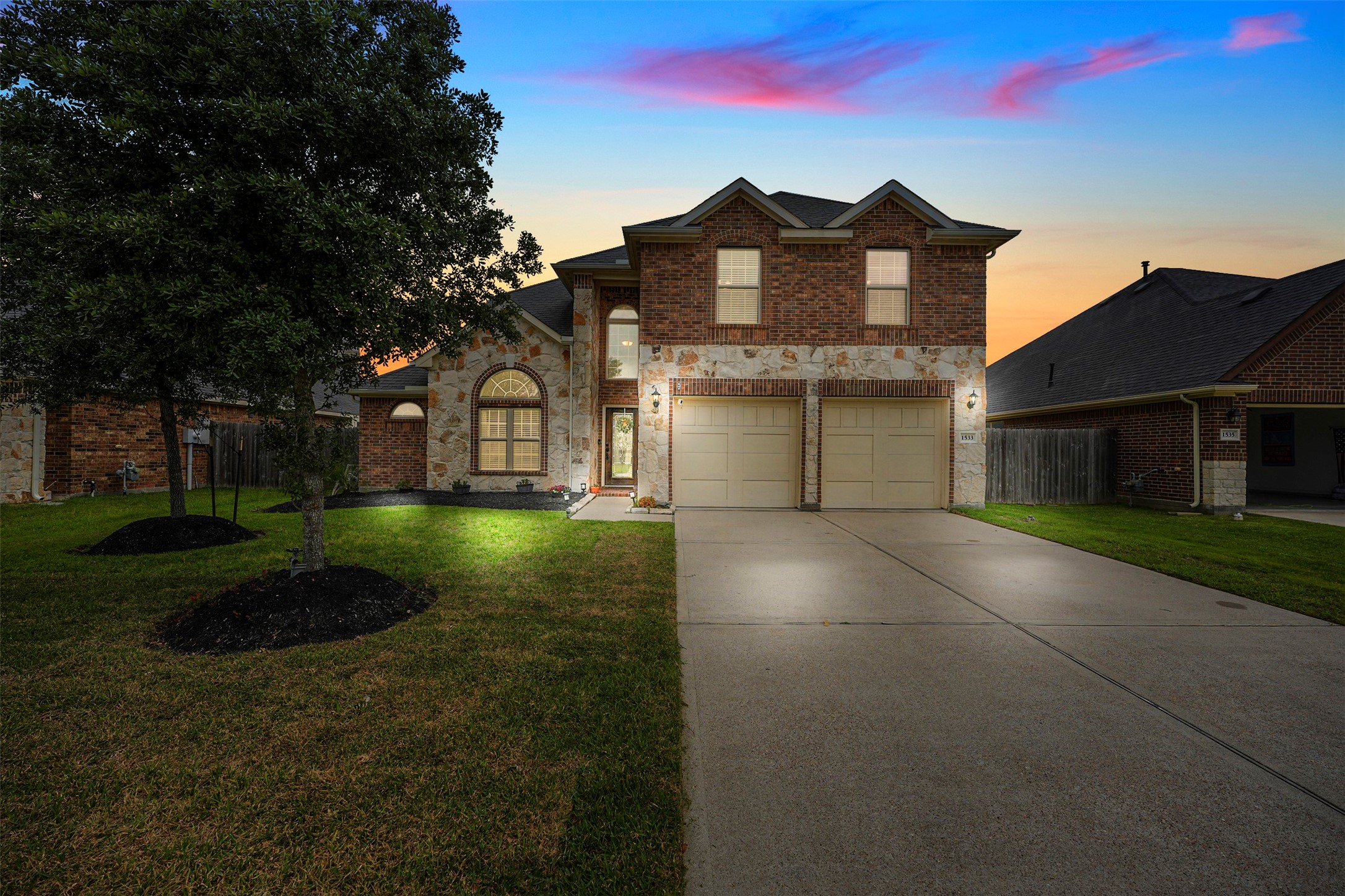 1533 Nacogdoches Valley Drive League City TX 77573