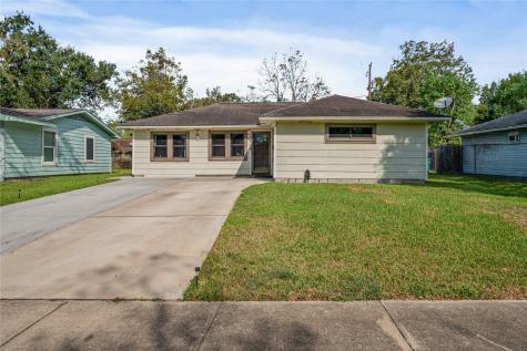 5847 Beldart Street Houston TX 77033