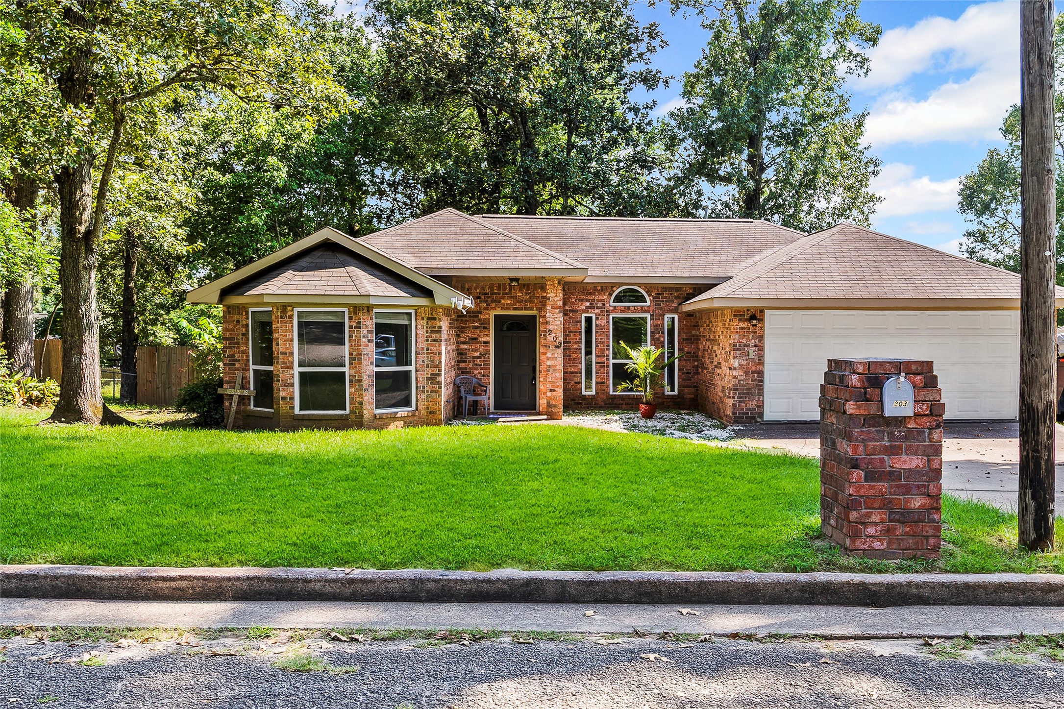 203 Post Oak Street Livingston TX 77351