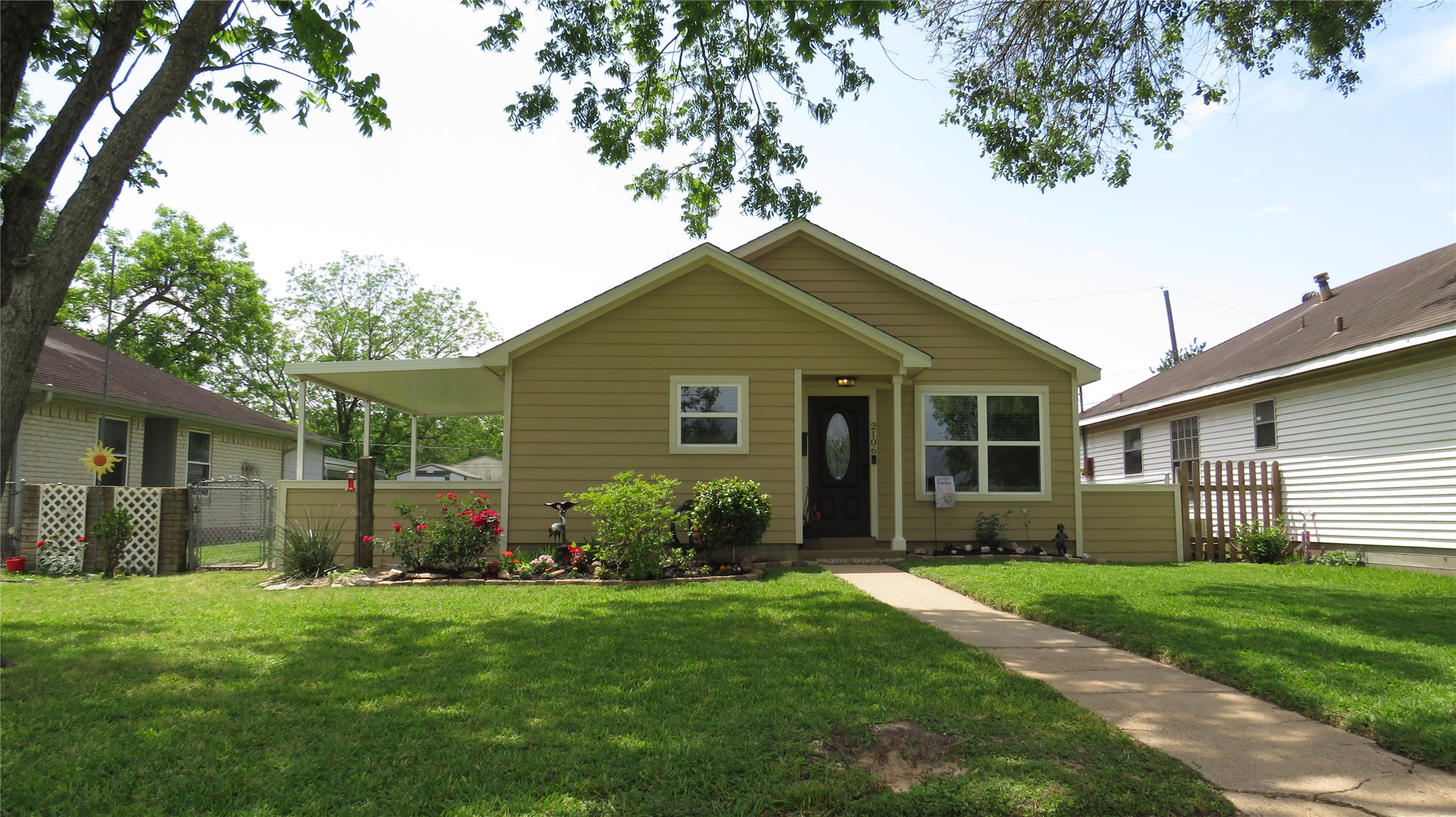 2106 Washington Street Pearland TX 77581