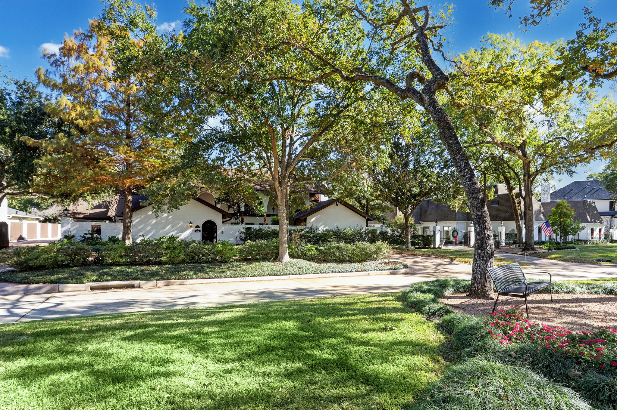 546 Stoneleigh Drive Houston TX 77079