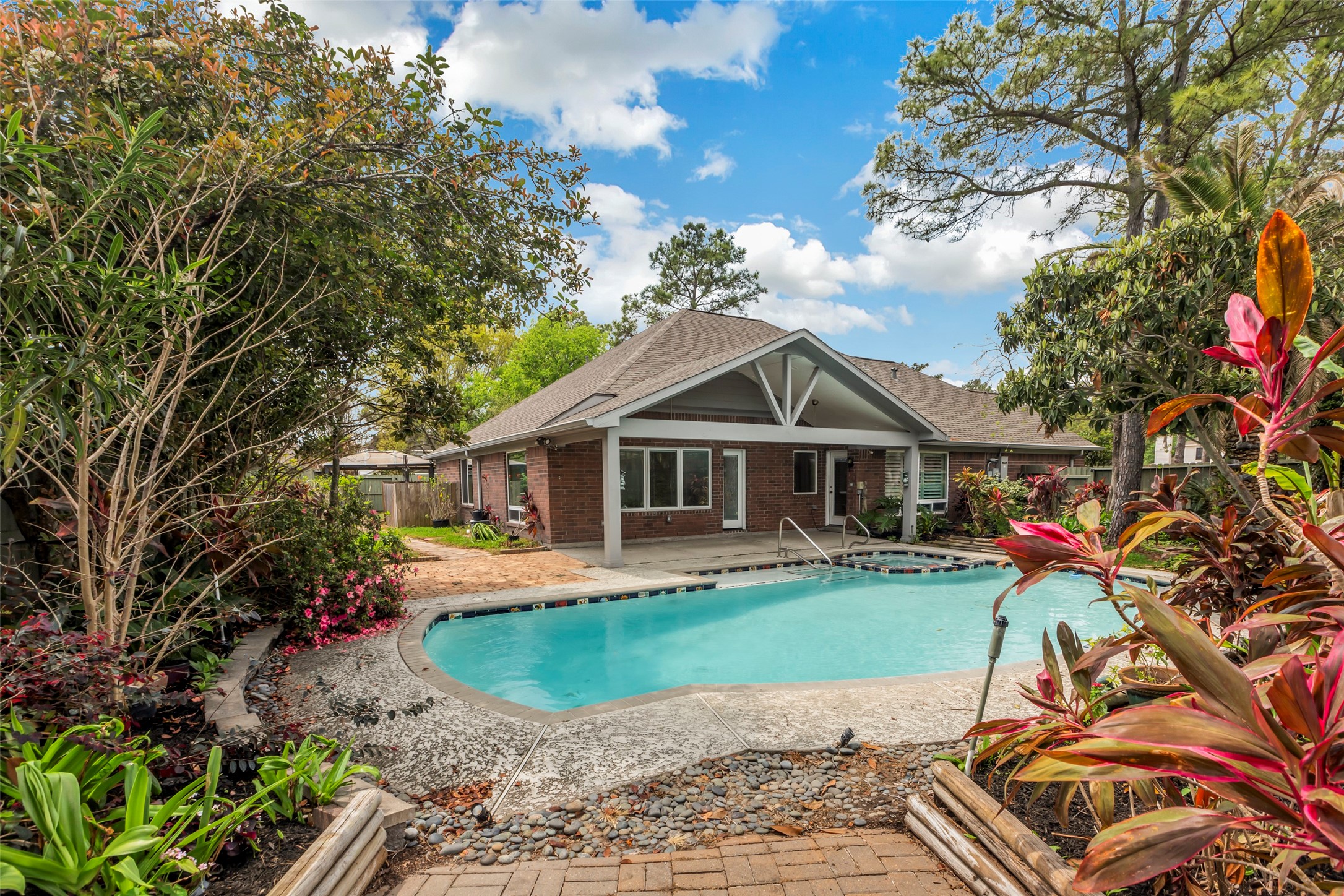 9802 Winchester Village Court Houston TX 77064
