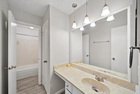 13923 Ludgate Pass Houston TX 77034