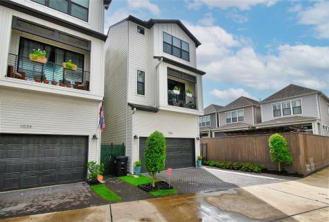 1036 W 15th 1/2 Street Houston TX 77008