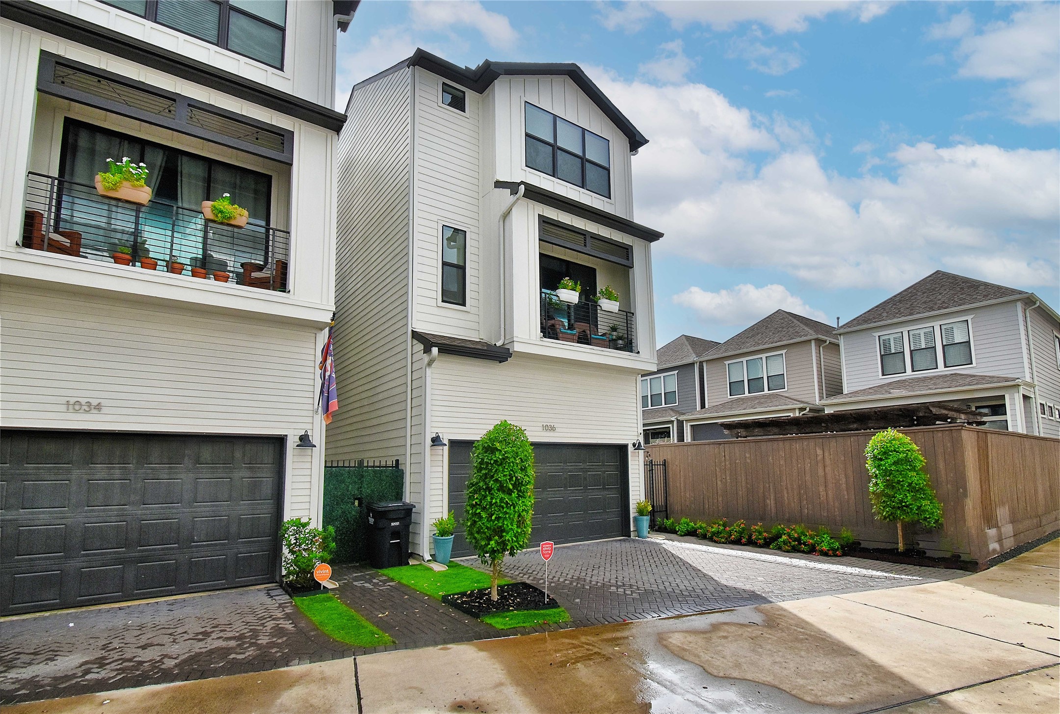 1036 W 15th 1/2 Street Houston TX 77008