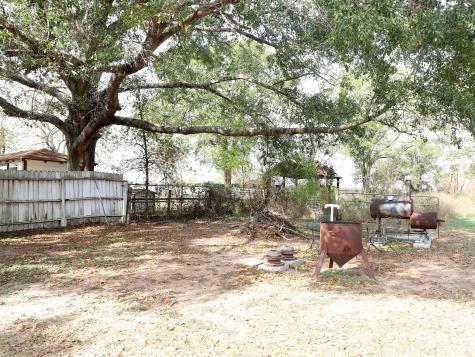 10844 Highway 159 E Bellville TX 77418