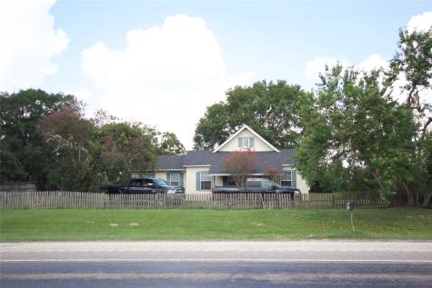 10844 Highway 159 E Bellville TX 77418
