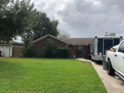 1421 16th Avenue N Texas City TX 77590