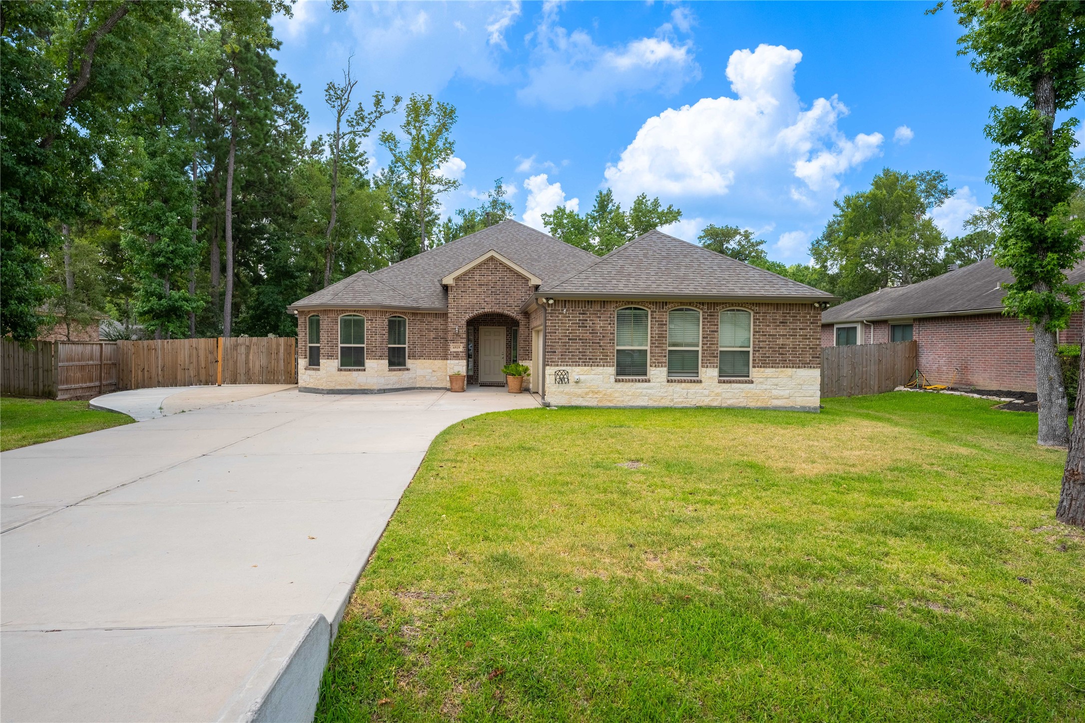 6919 Hayden Drive Magnolia TX 77354