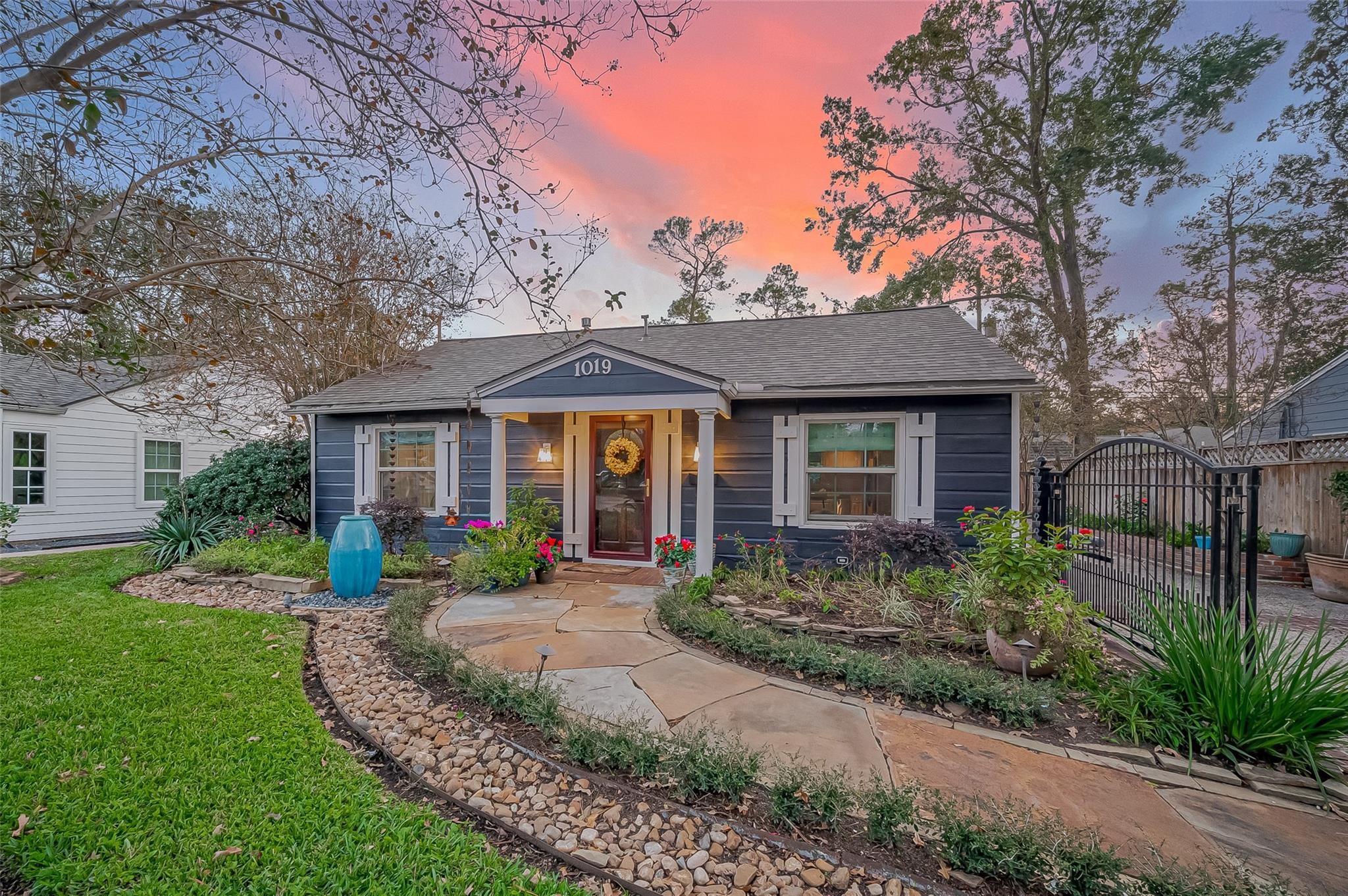 1019 W 43rd Street Houston TX 77018
