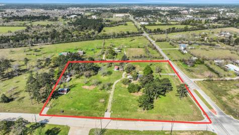 1514 S Persimmon Street Tomball TX 77375