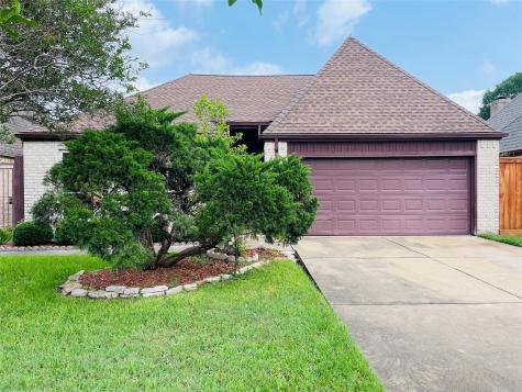 11738 Brook Meadows Lane Meadows Place TX 77477