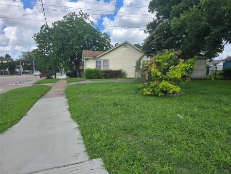 1609 Cavalcade Street Houston TX 77009