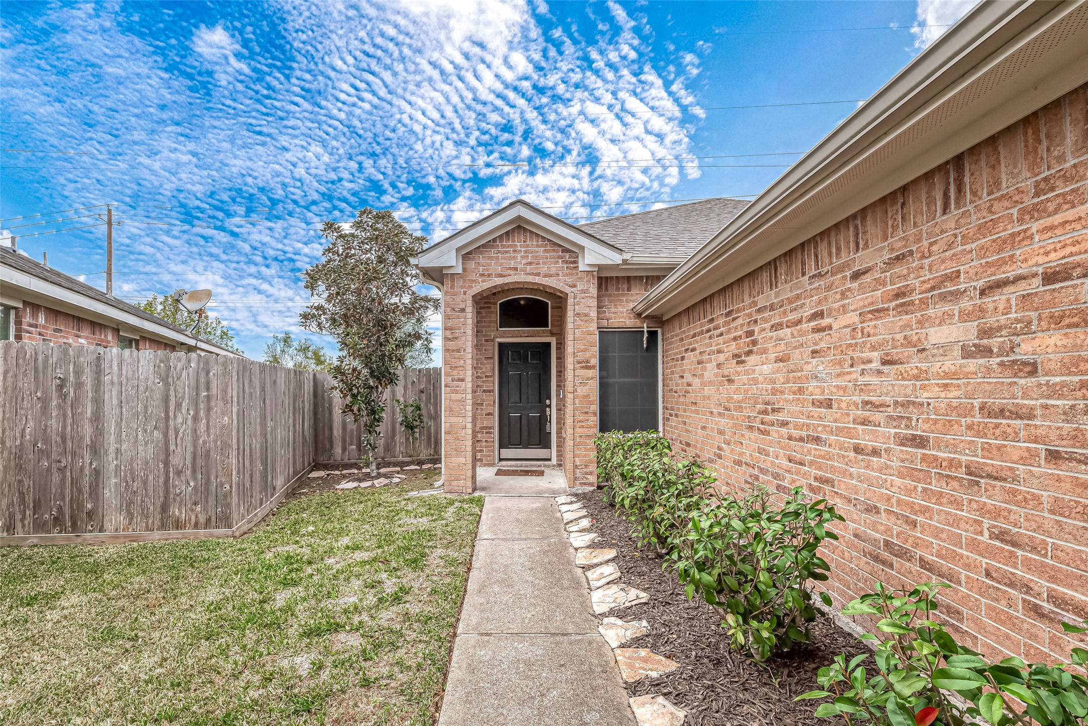 143 Silver Lake Court La Marque TX 77568