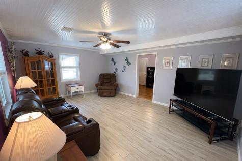204 Lakeview Drive Onalaska TX 77360