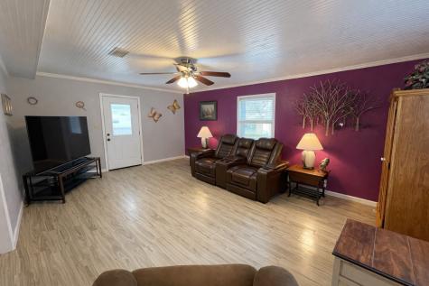 204 Lakeview Drive Onalaska TX 77360