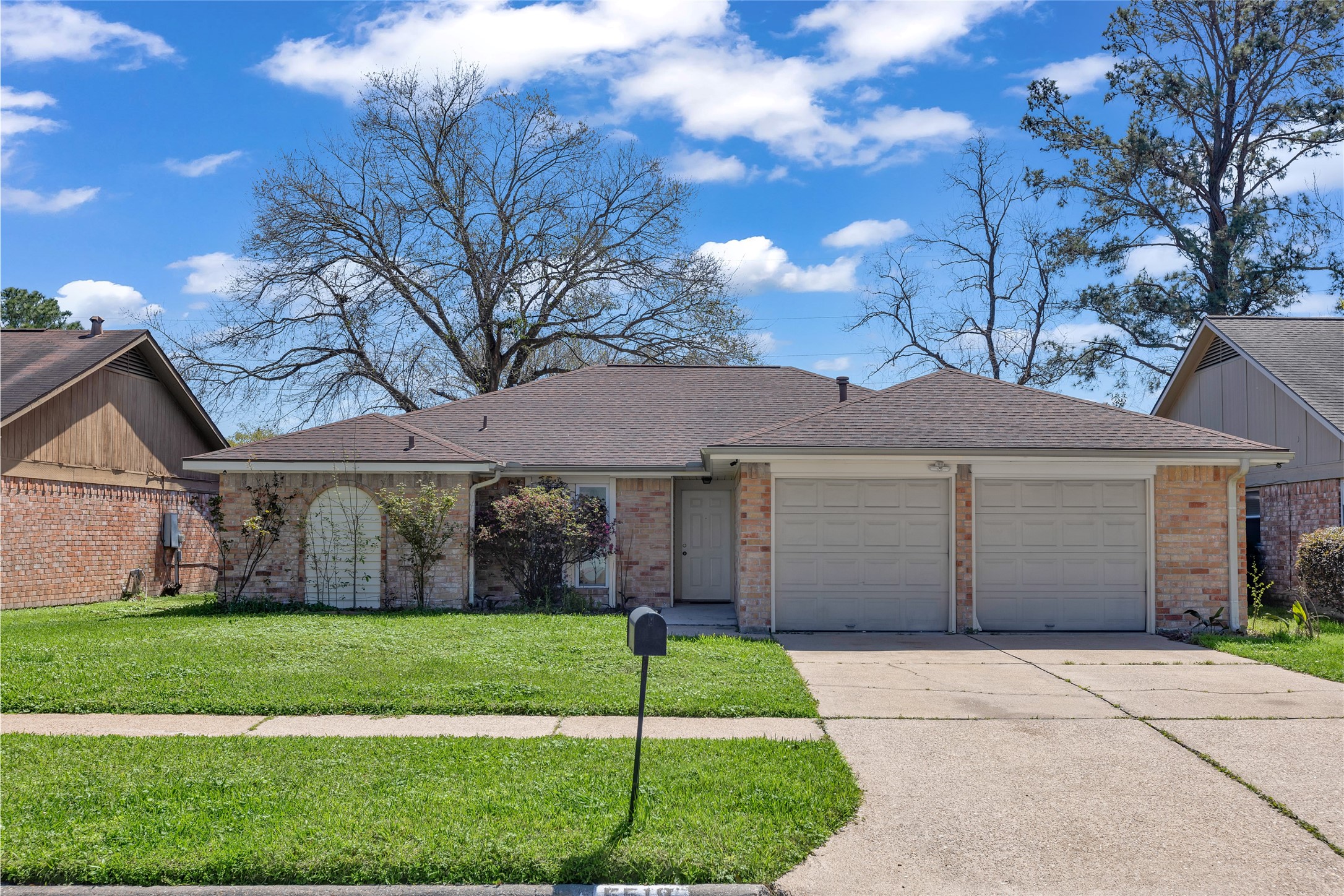 5519 Briarwood Forest Drive Houston TX 77088