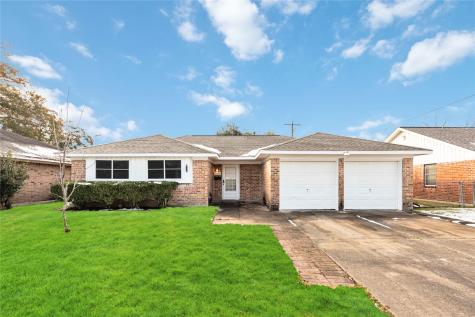 1109 E Rutgers Lane Deer Park TX 77536