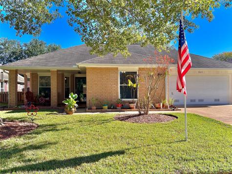 803 Maple Branch Lane Pearland TX 77584