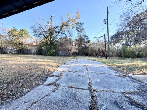 52 State Highway 75 N Huntsville TX 77320