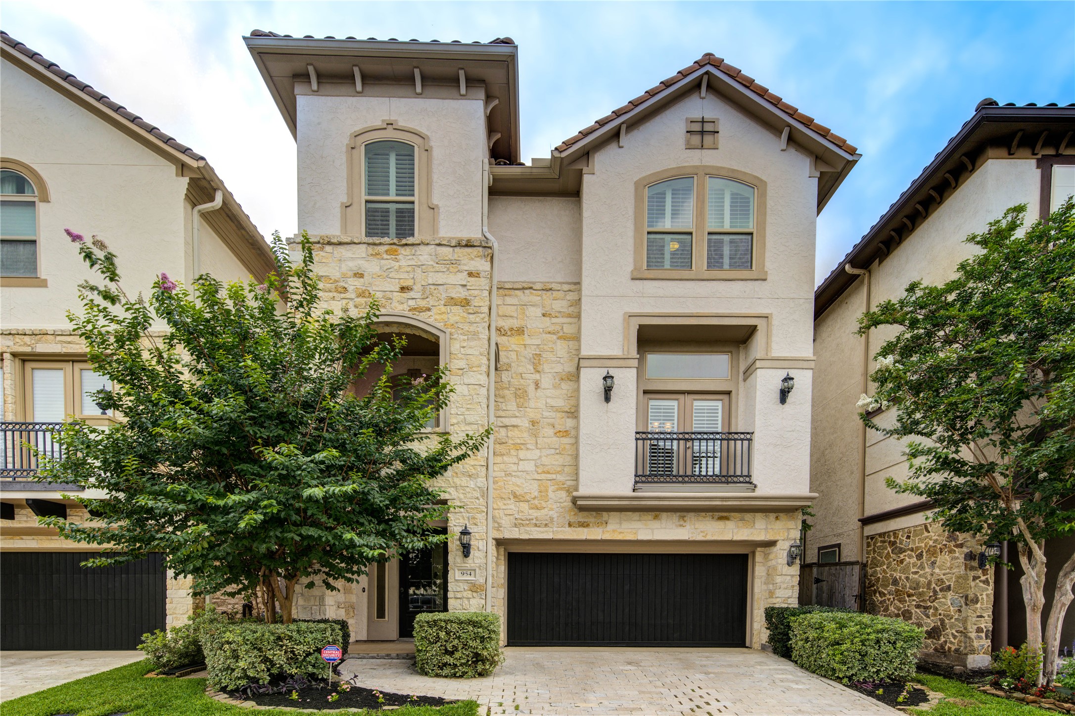 954 Old Oyster Trail Sugar Land TX 77478