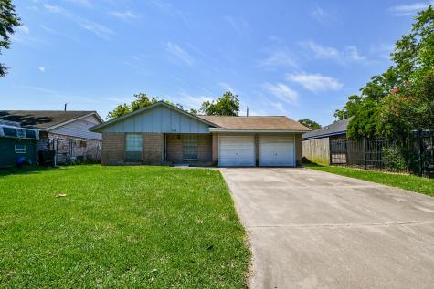618 Hollyvale Drive Houston TX 77060