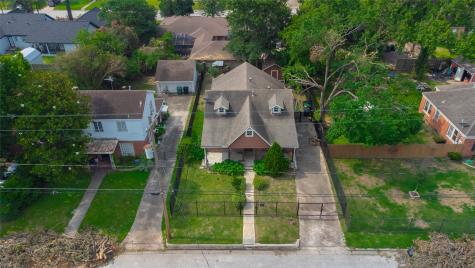 620 Kelley Street Houston TX 77009