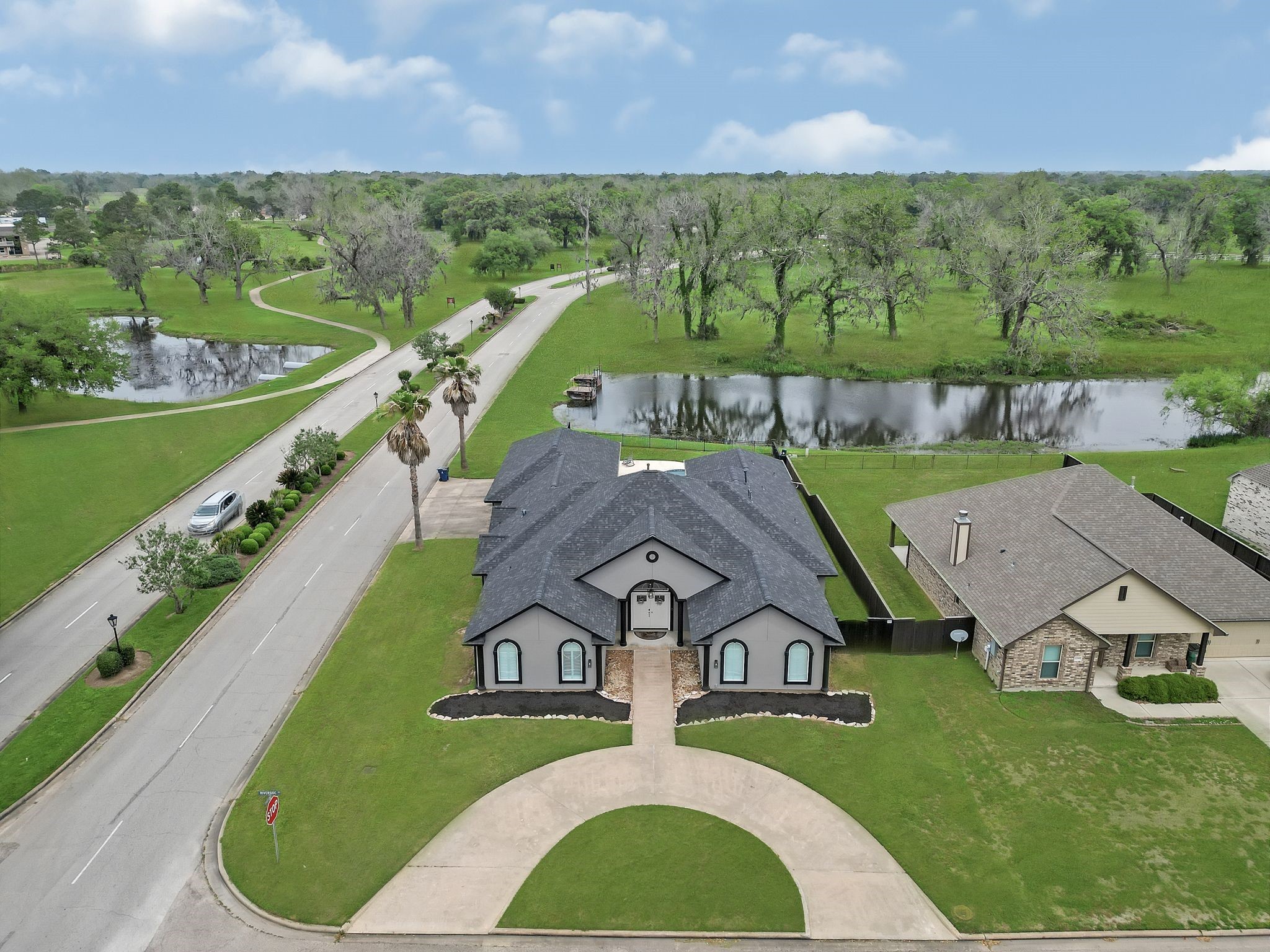 2299 Riverside Drive West Columbia TX 77486