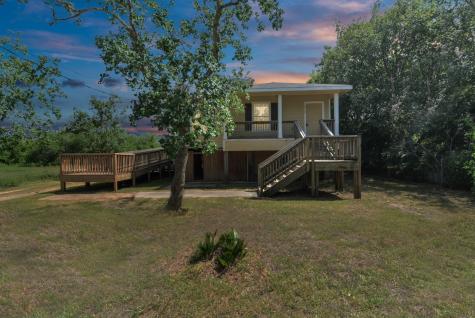 5709 Highway 6 Hitchcock TX 77563