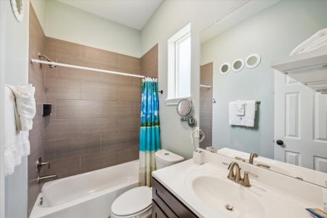 11216 Reagor Way Galveston TX 77554