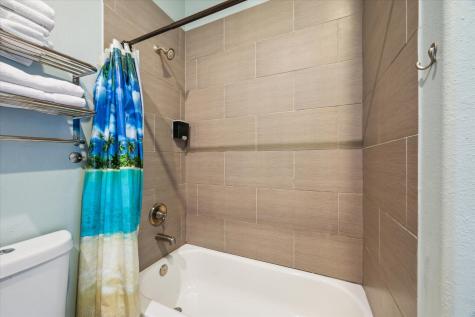 11216 Reagor Way Galveston TX 77554