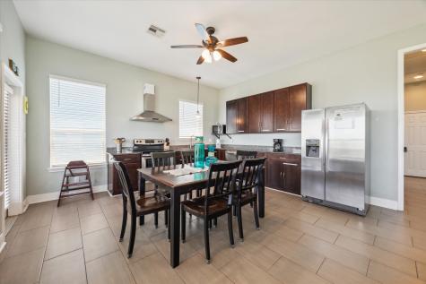 11216 Reagor Way Galveston TX 77554