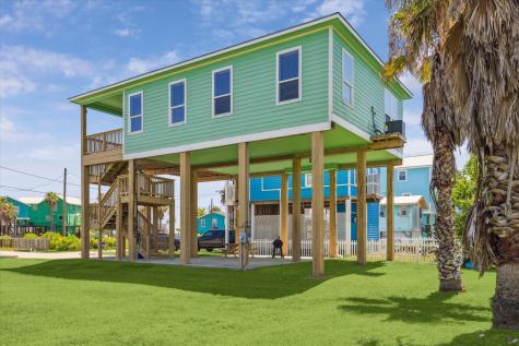 11216 Reagor Way Galveston TX 77554