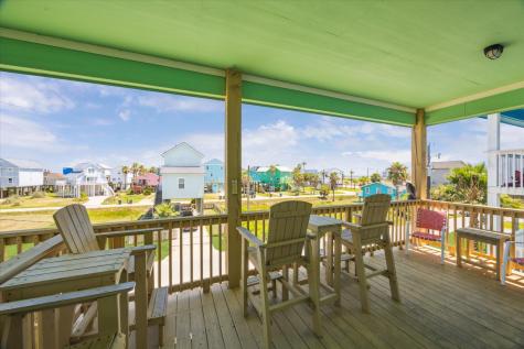 11216 Reagor Way Galveston TX 77554