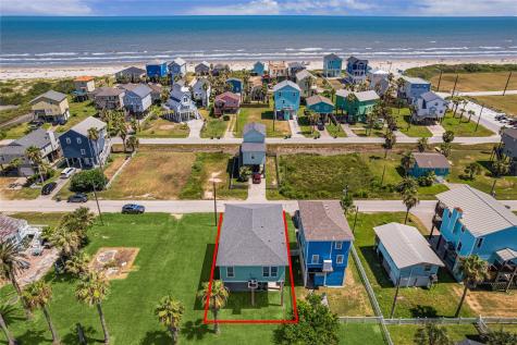 11216 Reagor Way Galveston TX 77554