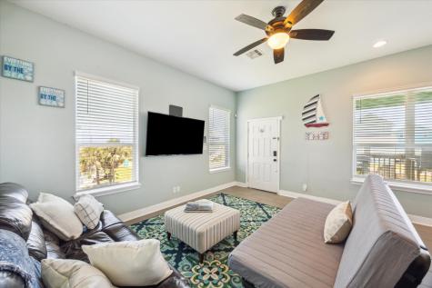 11216 Reagor Way Galveston TX 77554