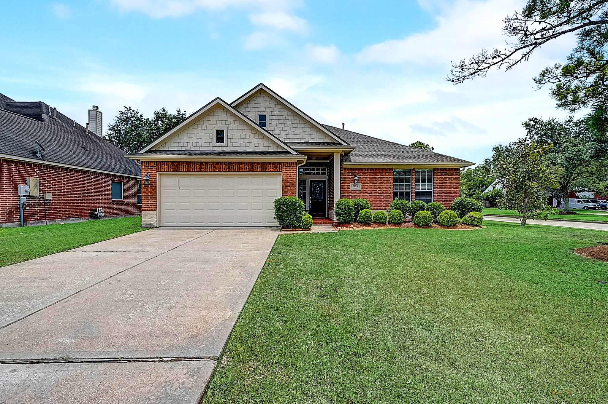 5123 Rainflower Circle S League City TX 77573