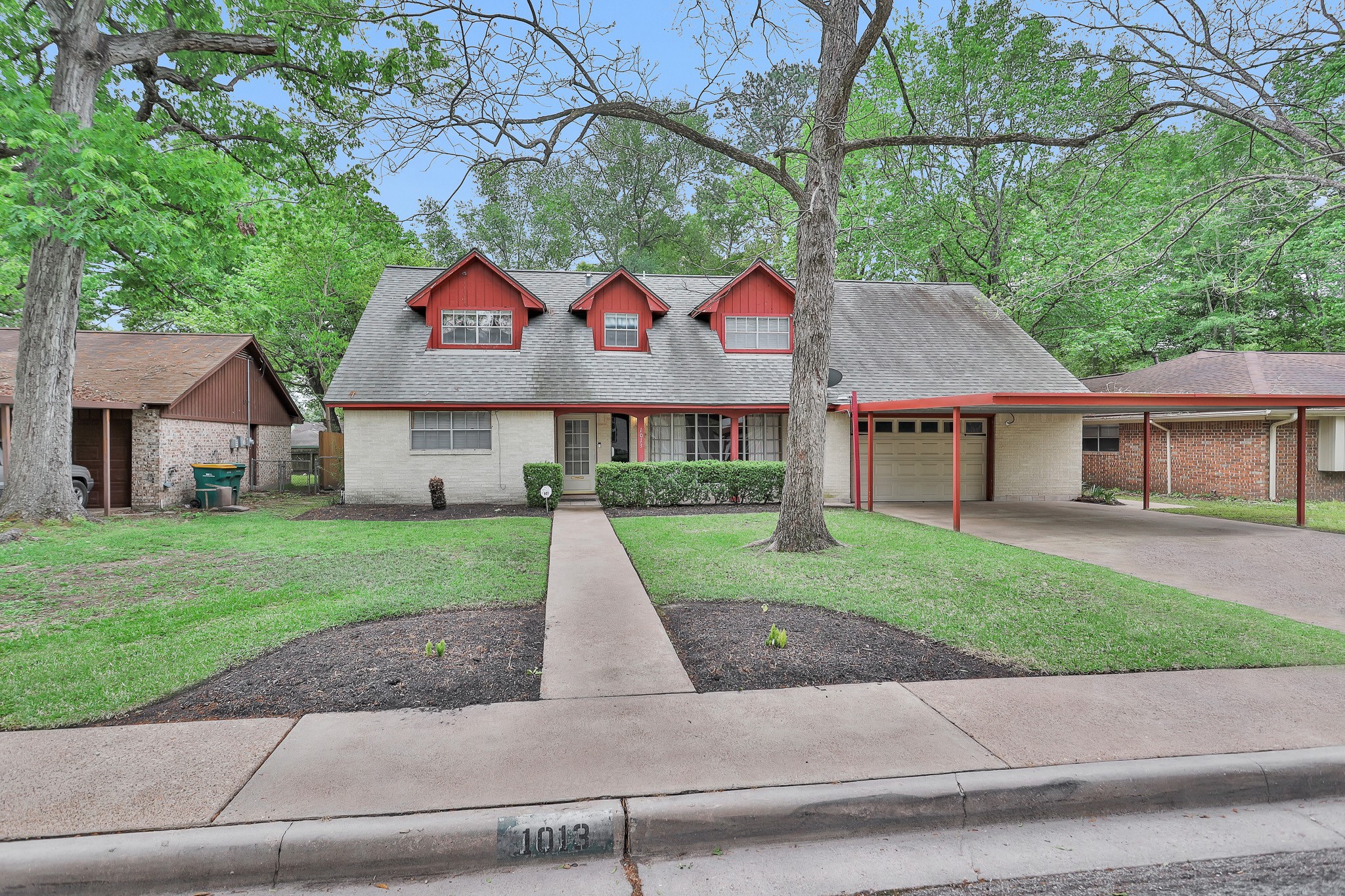 1013 Stevens Avenue Conroe TX 77301