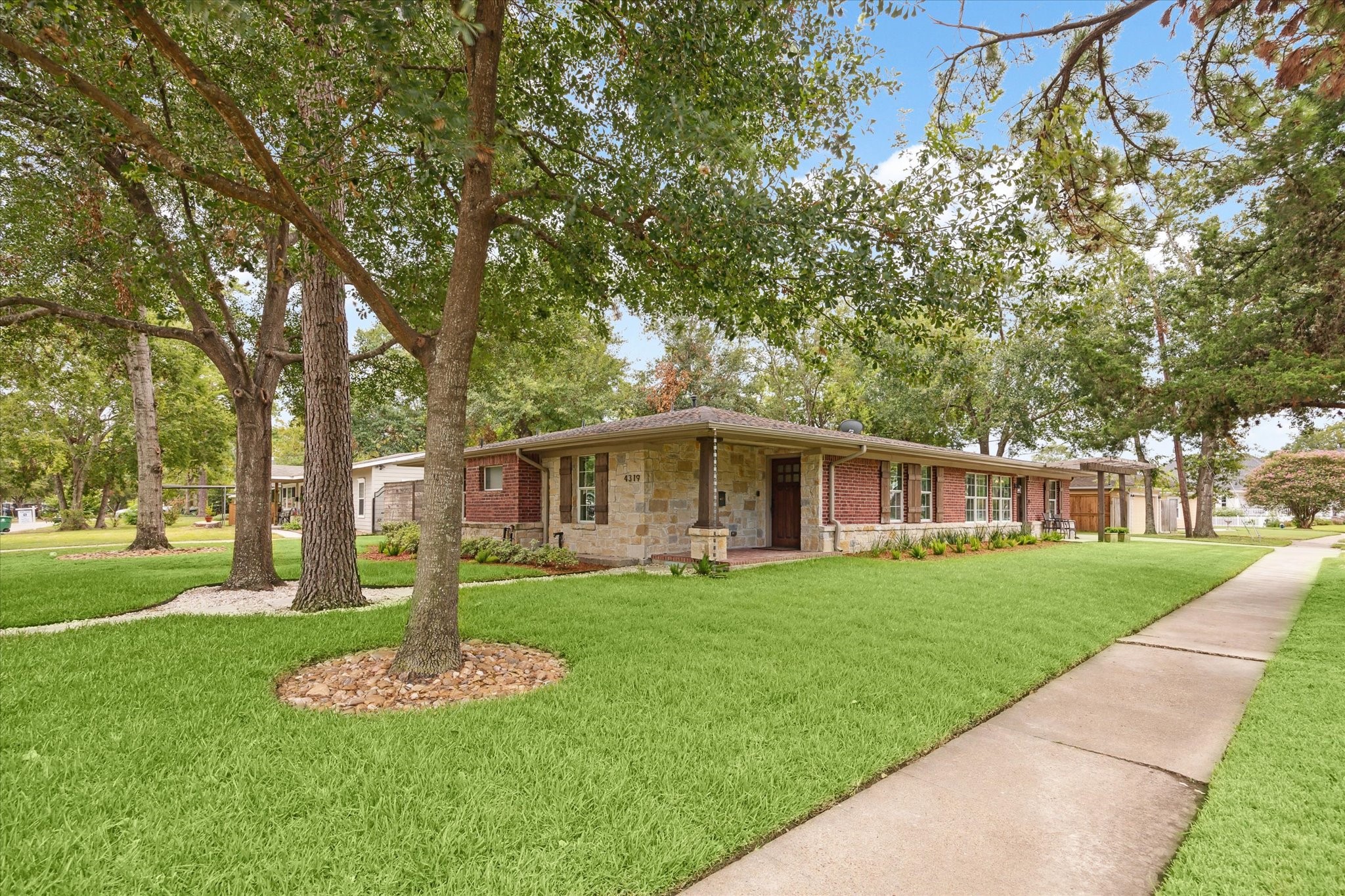 4319 Piney Woods Drive Houston TX 77018