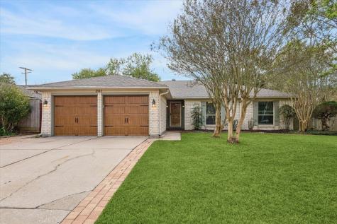 301 Bayridge Drive League City TX 77573