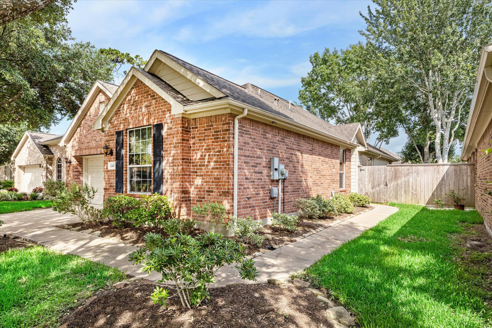 2405 Ameno Drive Pearland TX 77581